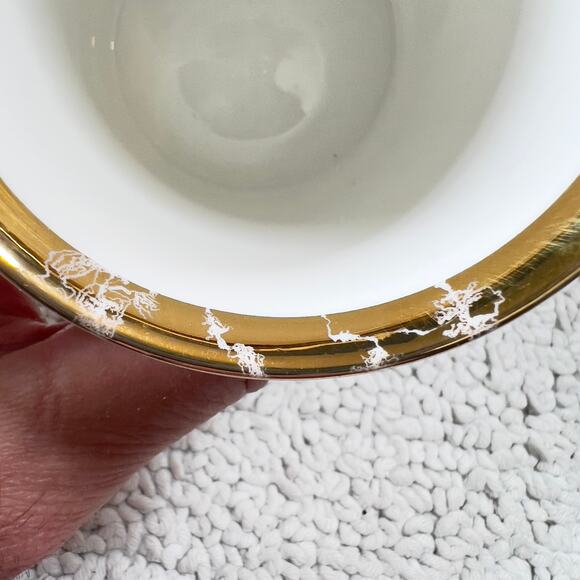 Ritz Carlton Mug White Fine Bone China Mug Gold Trim Duchess England ~3.75" H - Picture 6 of 10